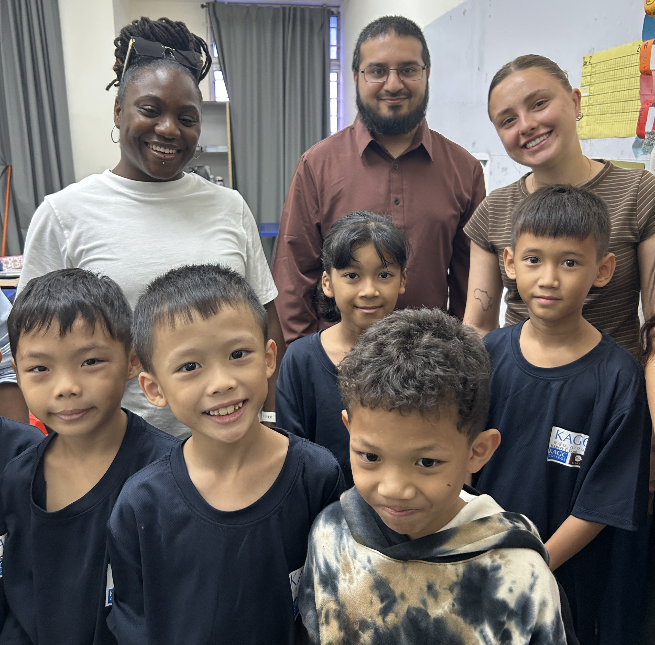 children in a school that Orange Moon Training visited in Malaysia with the Turing Scheme